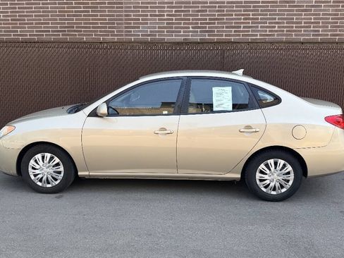Used 2010 Hyundai Elantra GLS FWD image 2