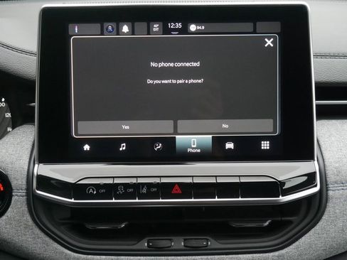 Used 2024 Jeep Compass Latitude w/ Sun and Sound Group image 5