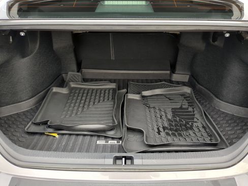 Used 2019 Toyota Camry SE w/ Audio Package image 21