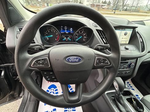 Used 2019 Ford Escape SE image 29