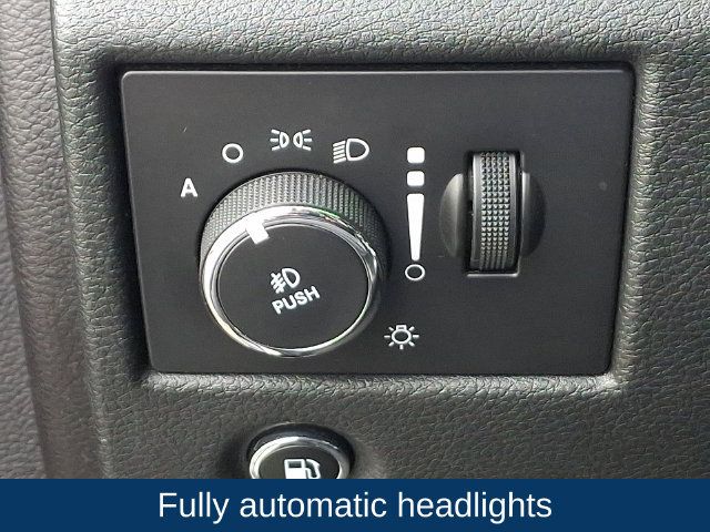 Used 2015 Jeep Grand Cherokee Limited AWD/4WD image 9