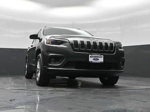 Used 2022 Jeep Cherokee Latitude Lux w/ Sun & Sound Group AWD/4WD image 19