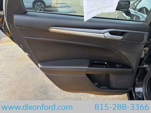 Used 2014 Ford Fusion Titanium FWD image 27