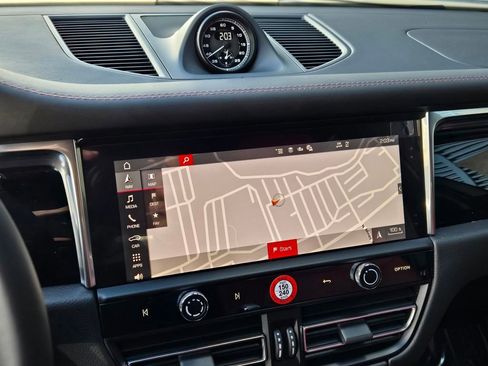 New 2026 Porsche Macan S image 22