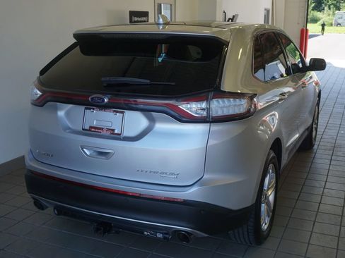 Used 2018 Ford Edge Titanium w/ Equipment Group 301A FWD image 18