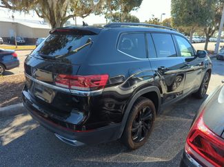 Used 2022 Volkswagen Atlas SE w/ Black Wheel Package video 2