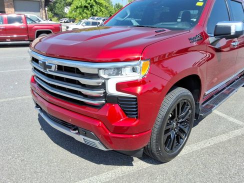 Certified 2023 Chevrolet Silverado 1500 High Country w/ High Country Premium Package AWD/4WD image 9