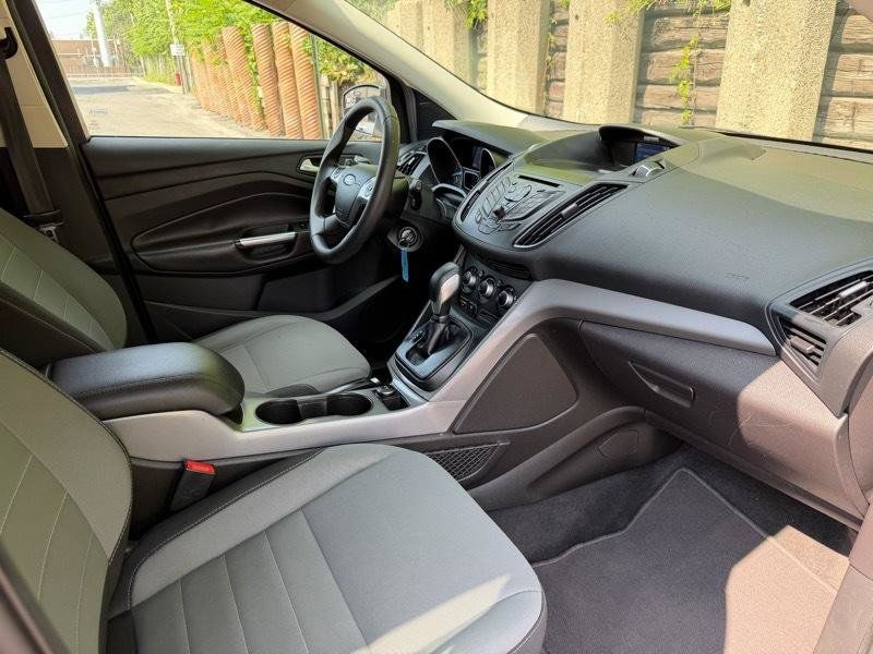 Used 2015 Ford Escape SE FWD image 18