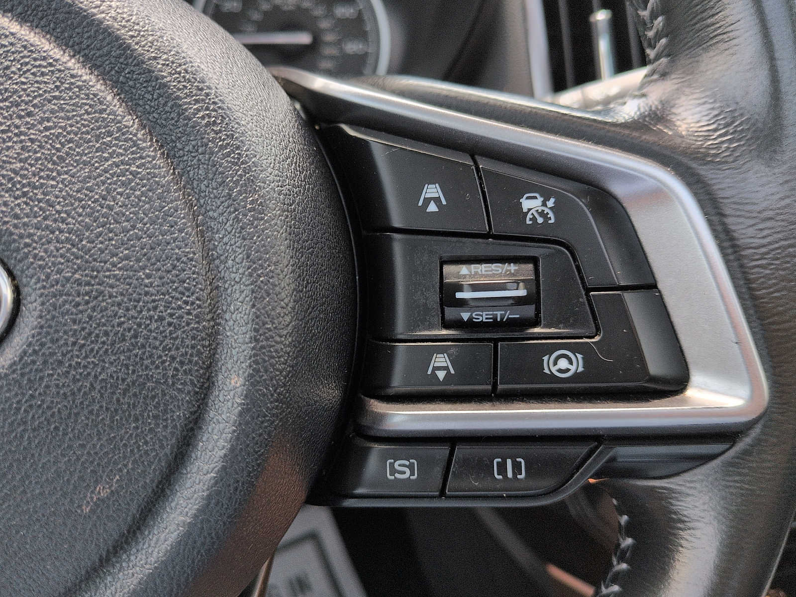 Used 2023 Subaru Forester Premium AWD/4WD image 18