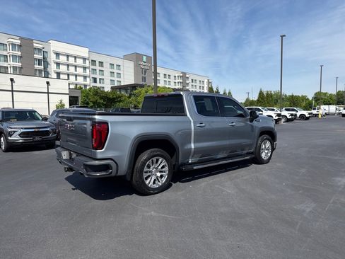 Used 2023 GMC Sierra 1500 Denali AWD/4WD image 3