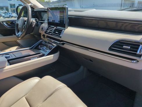 Certified 2022 Lincoln Navigator Reserve RWD image 44