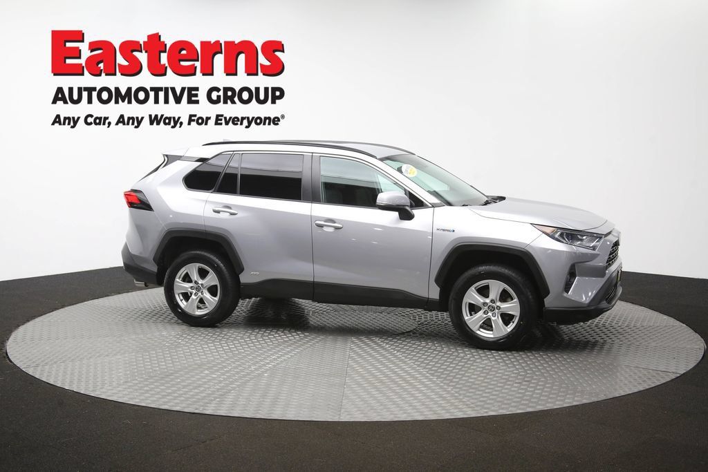 Used 2021 Toyota RAV4 XLE w/ XLE Grade Weather Package AWD/4WD image 48