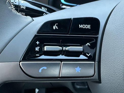 New 2026 Hyundai Elantra SEL Sport image 12