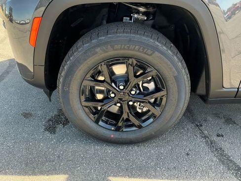 New 2026 Jeep Grand Cherokee L 4WD image 20