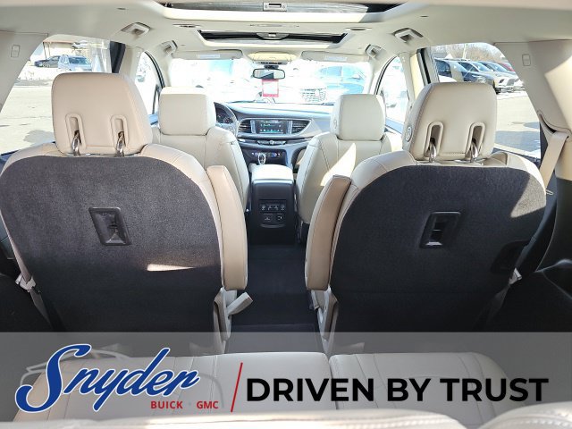 Used 2018 Buick Enclave Premium w/ Experience Buick Package FWD image 35