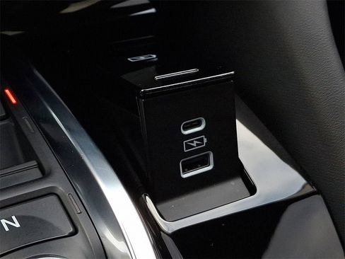 Used 2025 Acura MDX w/ Technology Package image 29