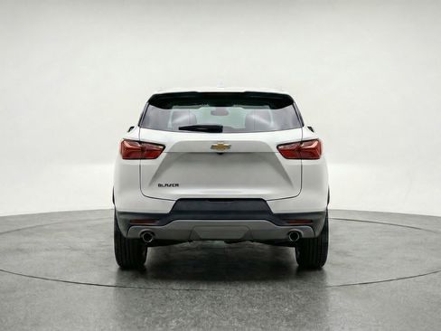 Used 2025 Chevrolet Blazer LT FWD image 7