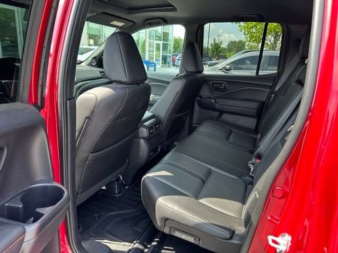 Used 2025 Honda Ridgeline TrailSport image 13