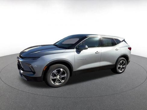 Used 2025 Chevrolet Blazer LT image 8