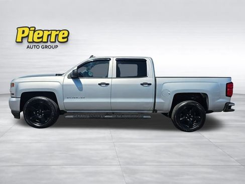 Used 2018 Chevrolet Silverado 1500 Custom w/ Rally 1 Edition RWD image 3