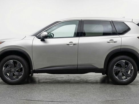 Used 2025 Nissan Rogue SV AWD/4WD image 5
