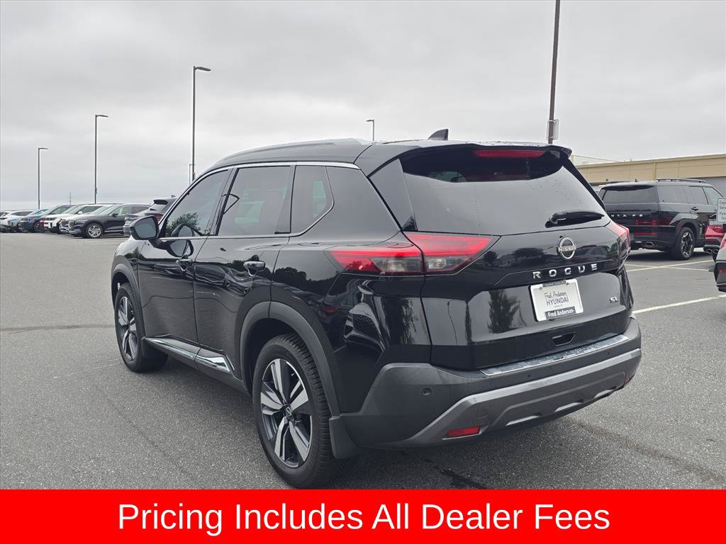 Used 2023 Nissan Rogue SL FWD image 5