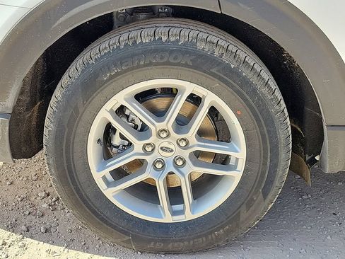 New 2026 Ford Explorer Active w/ Active Comfort Package RWD image 14