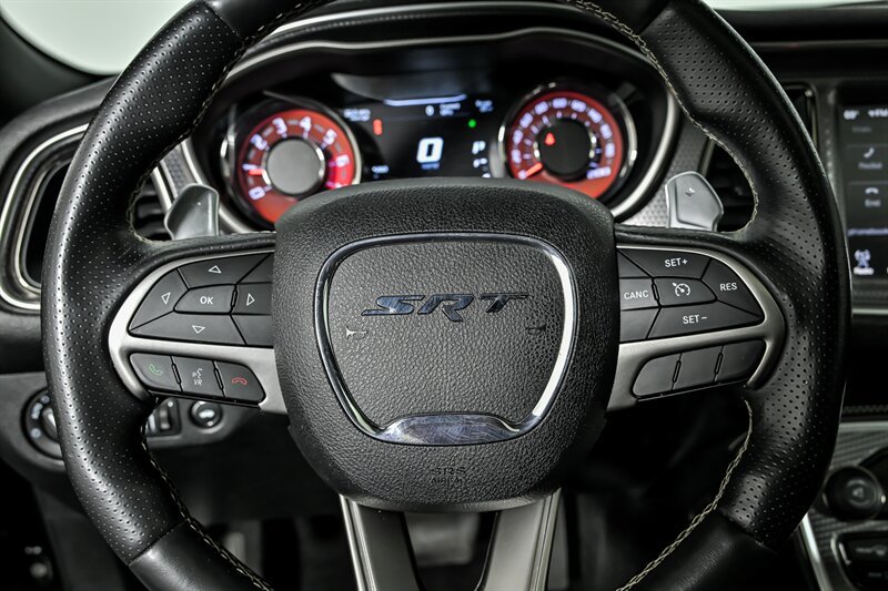 Used 2016 Dodge Challenger SRT Hellcat RWD image 23