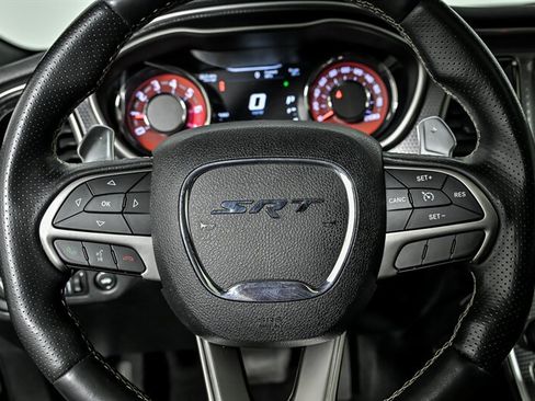 Used 2016 Dodge Challenger SRT Hellcat RWD image 23