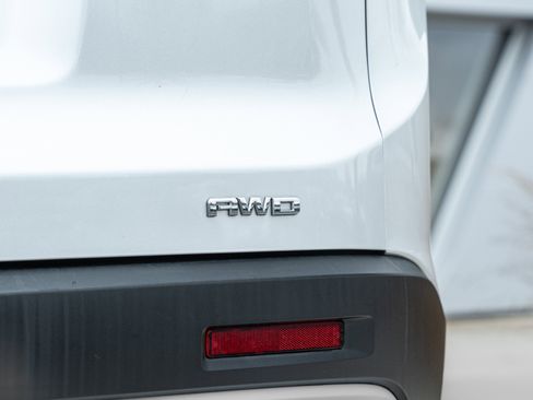 Used 2019 GMC Acadia SLE image 25