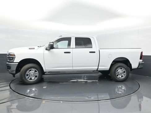 New 2026 RAM 2500 Tradesman AWD/4WD image 4
