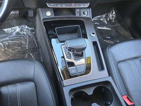 Used 2023 Audi Q5 2.0T Premium w/ Convenience Package image 32