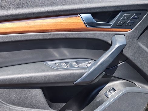 Used 2023 Audi Q5 2.0T Premium w/ Convenience Package image 20