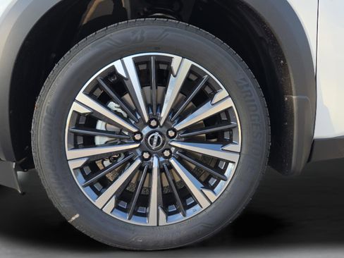 New 2026 Nissan Pathfinder SL FWD image 29