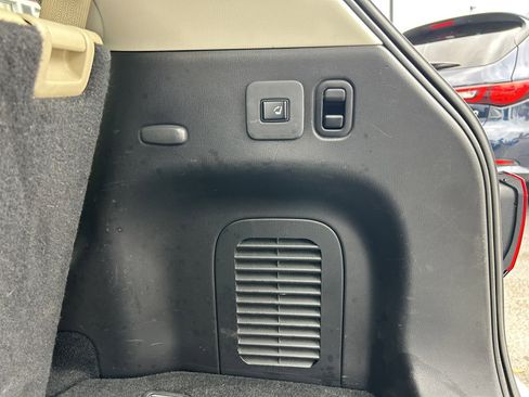 Used 2018 INFINITI QX60 Luxe w/ Deluxe Technology Package image 29