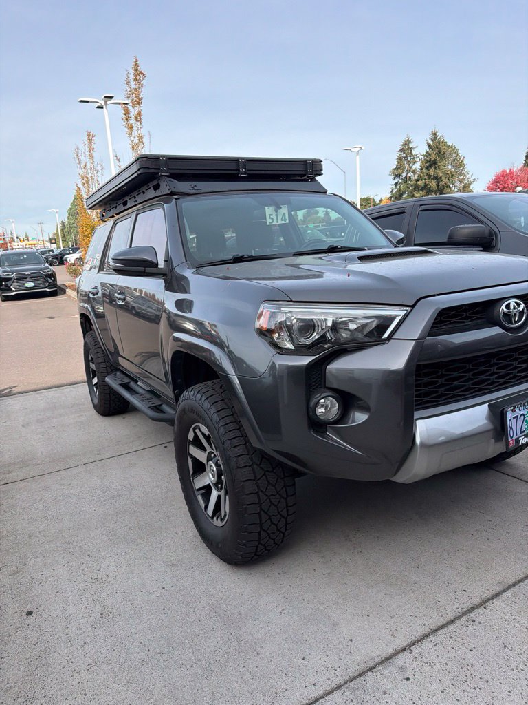 Used 2019 Toyota 4Runner TRD Off-Road Premium AWD/4WD image 2