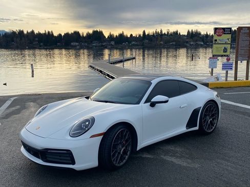Used 2020 Porsche 911 Carrera 4S image 1