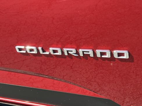 Certified 2022 Chevrolet Colorado ZR2 w/ LPO, Door Decal Package AWD/4WD image 9