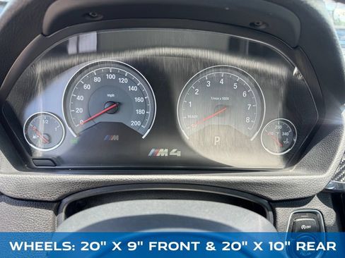 Used 2018 BMW M4 Coupe RWD image 36