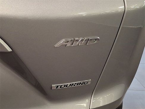 Used 2018 Honda CR-V Touring image 31