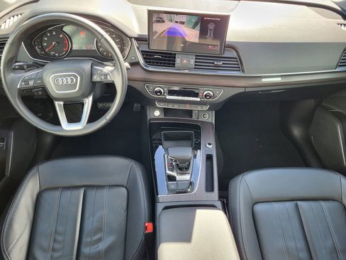 Certified 2023 Audi Q5 2.0T Premium w/ Convenience Package image 9