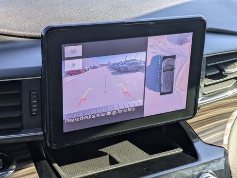 Used 2021 Ford Explorer Limited w/ Equipment Group 301A image 22