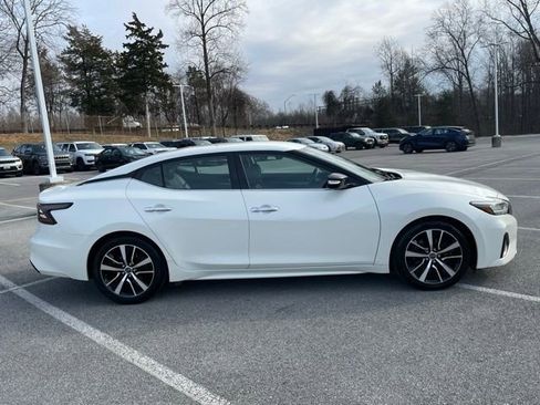 Used 2023 Nissan Maxima SV w/ Floor Mat Group image 9