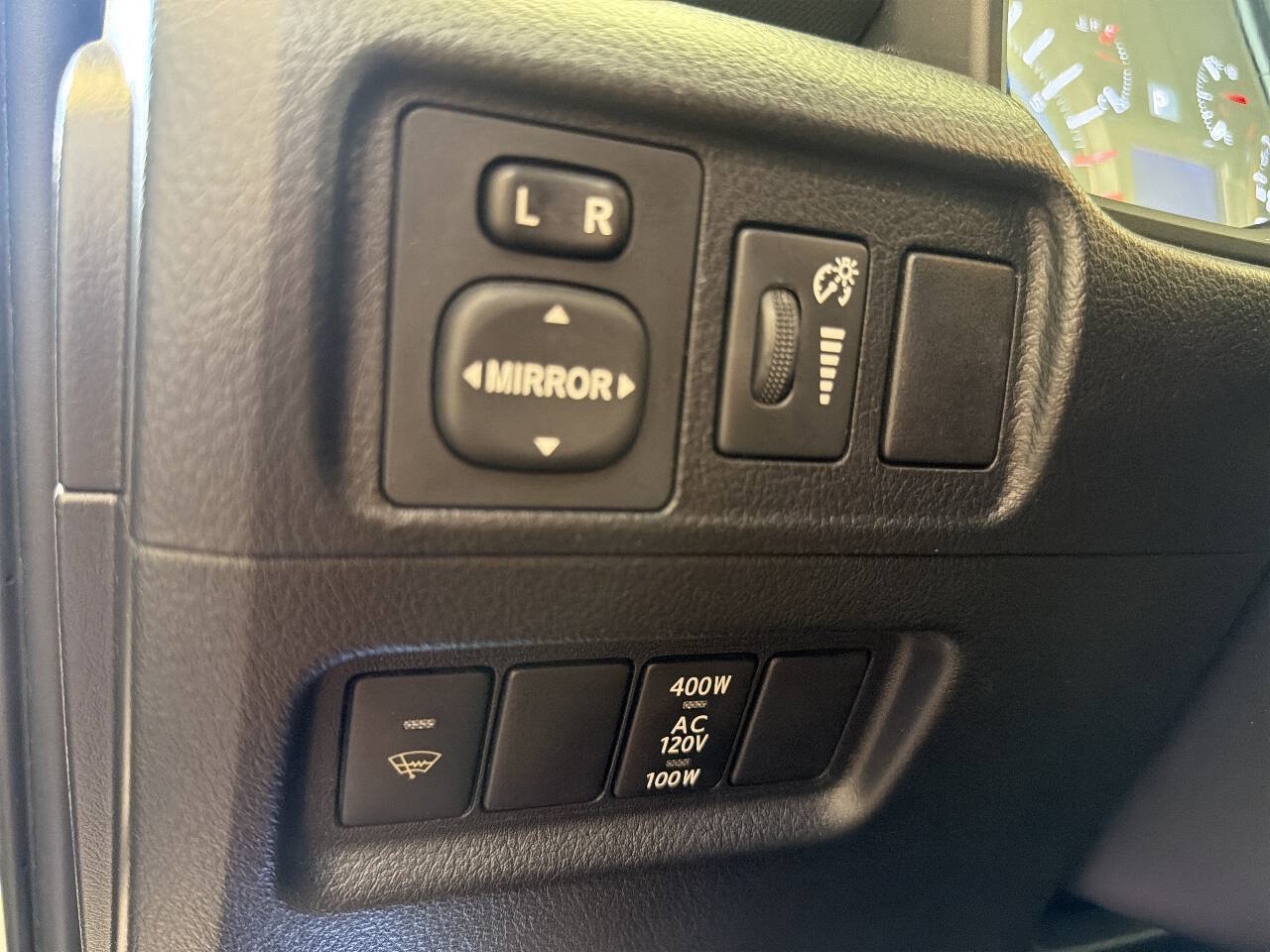 Used 2014 Toyota 4Runner SR5 Premium AWD/4WD image 30