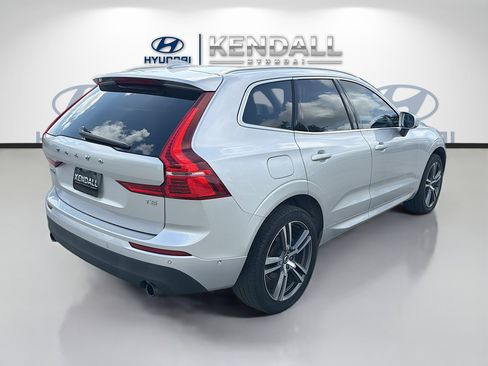 Used 2019 Volvo XC60 T5 Momentum w/ Premium Package FWD image 6