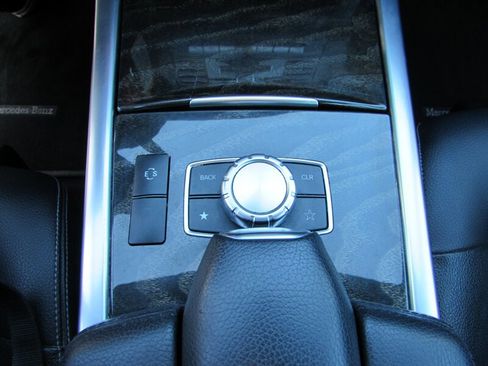 Used 2015 Mercedes-Benz E 350 Sedan image 19