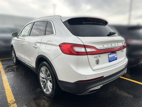 Used 2016 Lincoln MKX Reserve w/ Driver Assistance Package AWD/4WD image 4