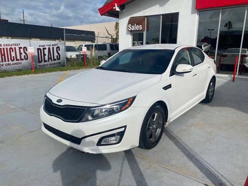 Used 2015 Kia Optima LX FWD image 3