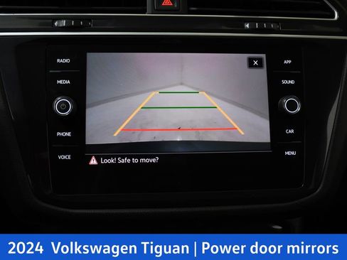 Used 2024 Volkswagen Tiguan SE R-Line image 18