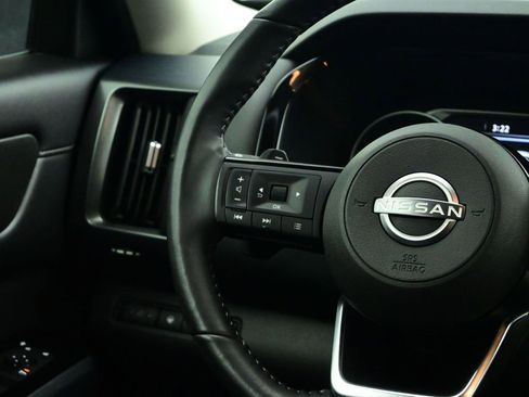 Used 2024 Nissan Pathfinder SL image 42